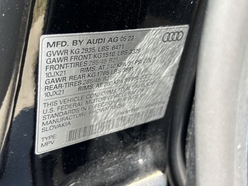 Used 2023 Audi Q8 Premium Plus w/ Premium Plus Package AWD/4WD image 35
