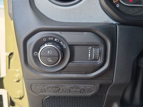 New 2026 Jeep Gladiator Sport AWD/4WD image 22
