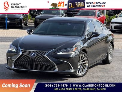 Used 2021 Lexus ES 300h w/ Accessory Package