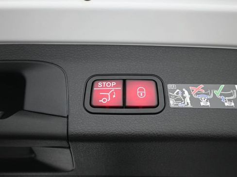 Used 2026 Mercedes-Benz GLS 450 4MATIC image 46