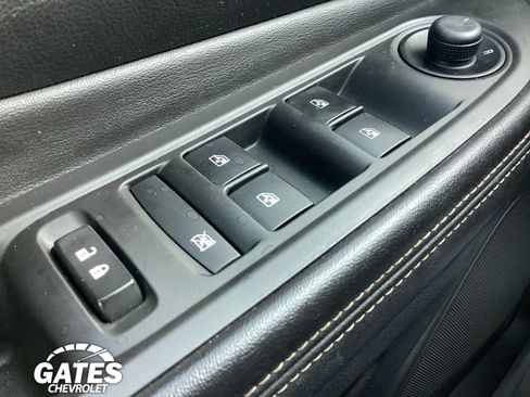Used 2014 Buick Encore Leather FWD image 19