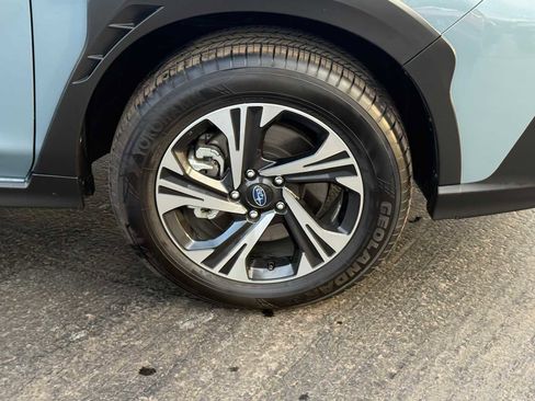 Certified 2025 Subaru Crosstrek 2.0i Premium image 7