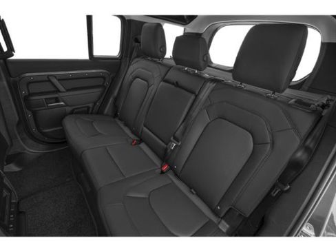 Certified 2026 Land Rover Defender 110 X-Dynamic SE AWD/4WD image 15