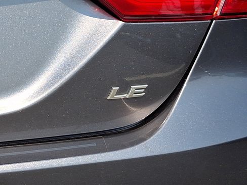 Used 2019 Toyota Camry LE w/ Convenience Package FWD image 30