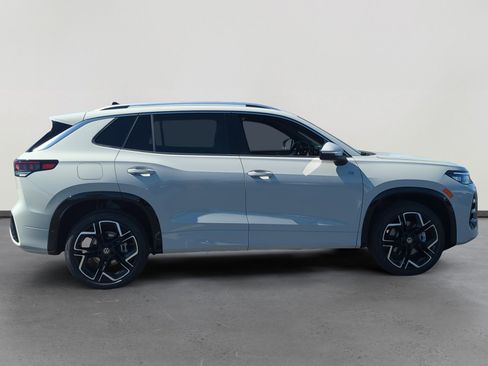 New 2026 Volkswagen Tiguan SEL R-Line image 6