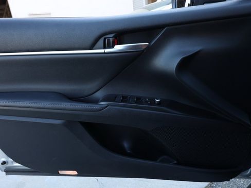 Used 2021 Toyota Camry XSE image 22