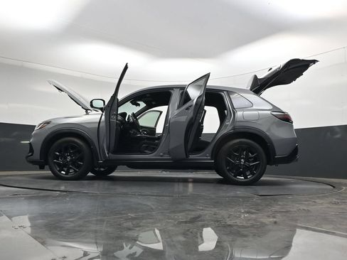 Certified 2025 Honda HR-V Sport image 48