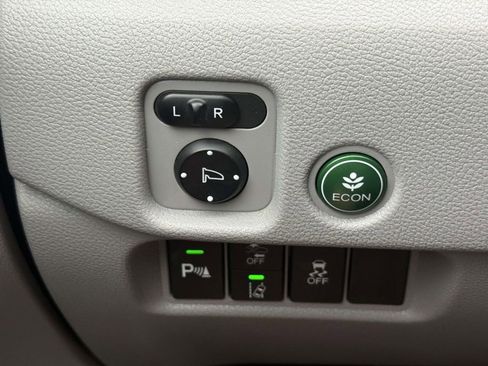 Used 2019 Honda Pilot Touring image 28