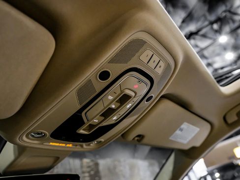 Used 2018 Audi Q7 3.0T Prestige image 22