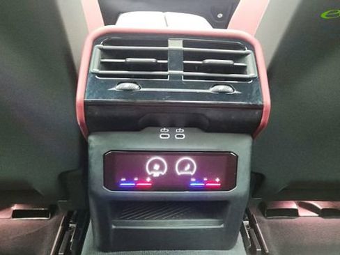 Used 2026 BMW 540i xDrive image 39