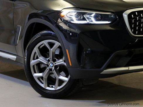 Certified 2023 BMW X4 xDrive30i w/ Premium Package image 3
