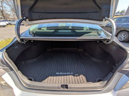 Used 2025 Toyota Camry LE image 27