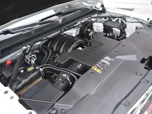 Used 2018 Chevrolet Silverado 1500 W/T w/ Trailering Package image 28