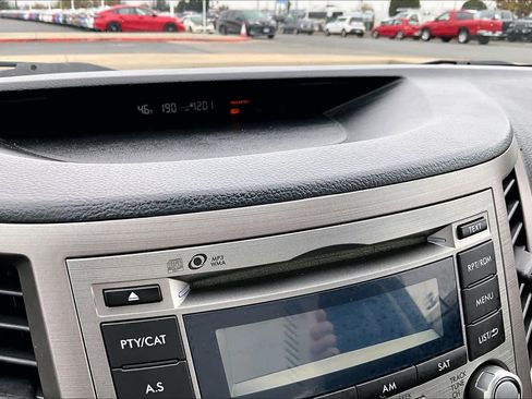 Used 2012 Subaru Legacy 2.5i Premium w/ All-Weather Pkg image 32