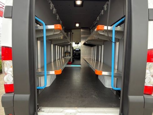 New 2024 RAM ProMaster 3500 w/ Delivery Van Package FWD image 31