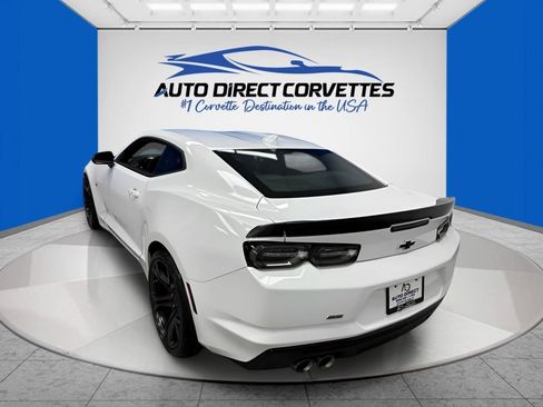 Used 2019 Chevrolet Camaro SS RWD image 10