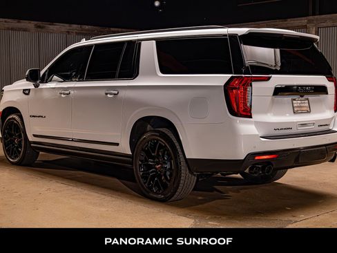 Used 2022 GMC Yukon XL Denali image 6