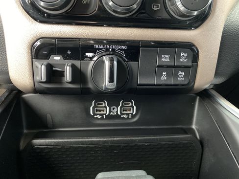 Used 2022 RAM 1500 Laramie image 86
