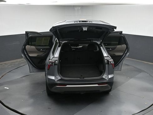 Used 2025 Chevrolet Equinox LT w/ Convenience Package II FWD image 46