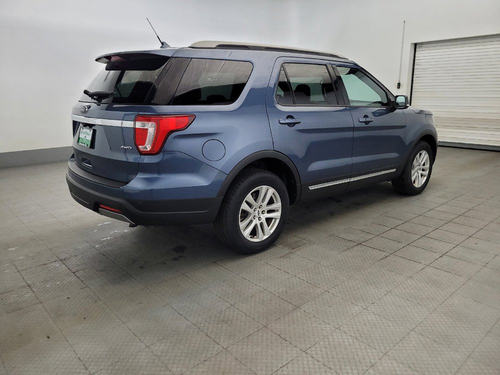 Used 2019 Ford Explorer XLT w/ Equipment Group 202A AWD/4WD image 10