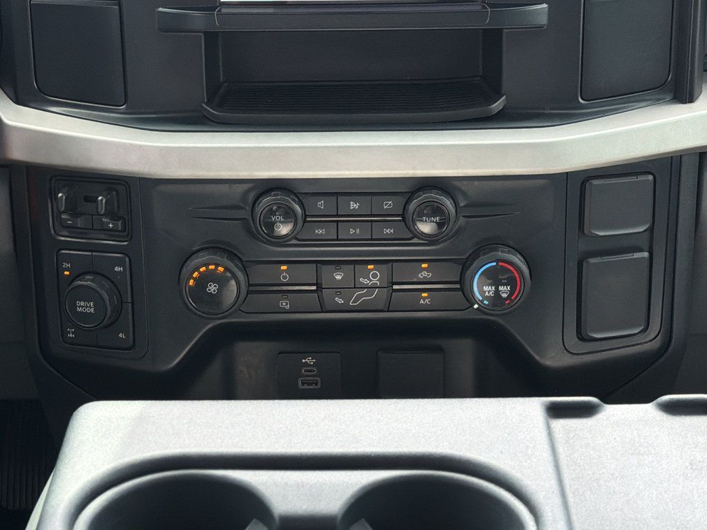 Used 2023 Ford F250 XL w/ FX4 Off-Road Package AWD/4WD image 17