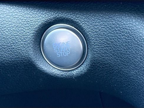 Used 2022 Hyundai Santa Fe SEL w/ Convenience Package image 35