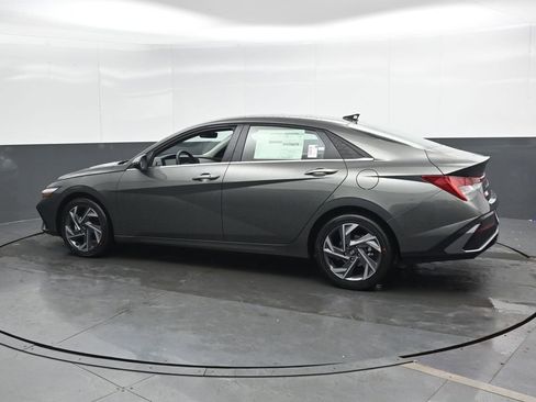 New 2026 Hyundai Elantra Limited image 8