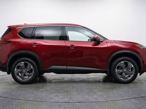 Used 2025 Nissan Rogue SV AWD/4WD image 11