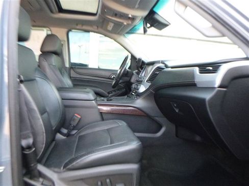 Used 2016 GMC Yukon SLT w/ Open Road Package AWD/4WD image 10