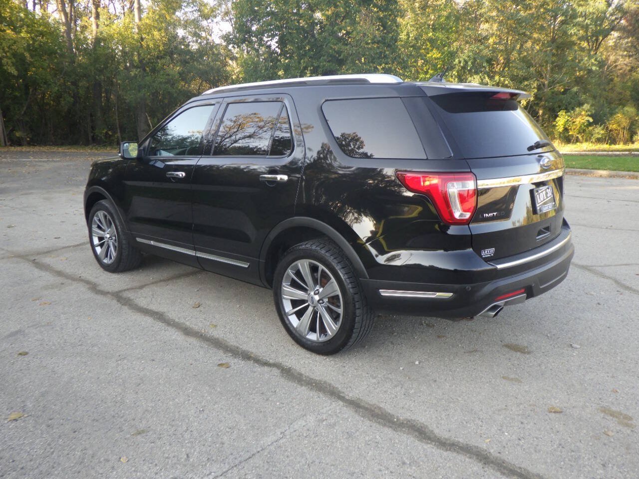 Used 2018 Ford Explorer Limited AWD/4WD image 3