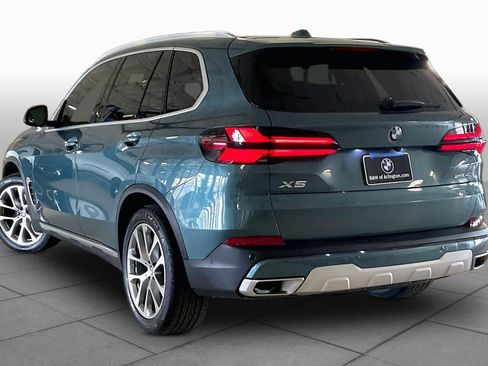 Used 2024 BMW X5 sDrive40i w/ Premium Package image 11