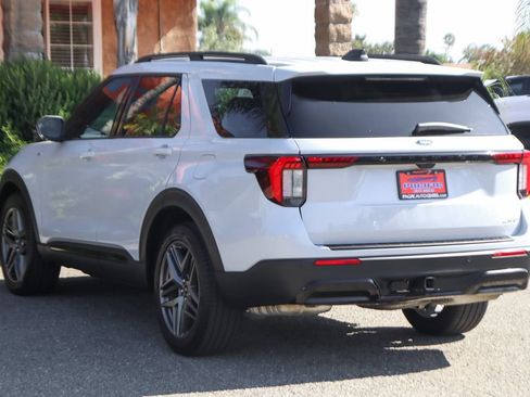 Used 2026 Ford Explorer ST-Line w/ ST-Line Street Pack AWD/4WD image 6