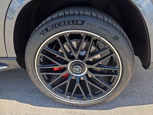 New 2026 Mercedes-Benz GLS 63 AMG 4MATIC image 11