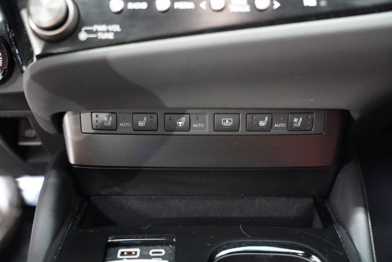 Used 2024 Lexus ES 300h F Sport w/ Accessory Package (Z2) FWD image 23