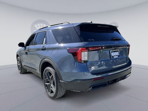New 2026 Ford Explorer ST-Line w/ ST-Line Street Pack image 4