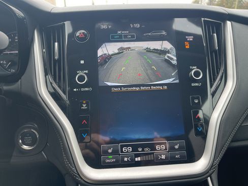 Used 2024 Subaru Outback Premium image 22