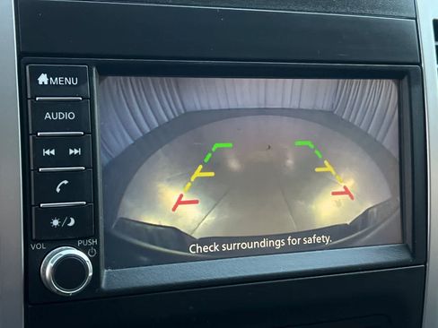 Used 2020 Nissan Frontier SV RWD image 21