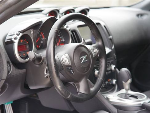 Used 2014 Nissan 370Z Touring w/ Sport Package RWD image 39