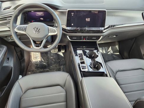 New 2026 Volkswagen Atlas Cross Sport SEL R-Line image 2