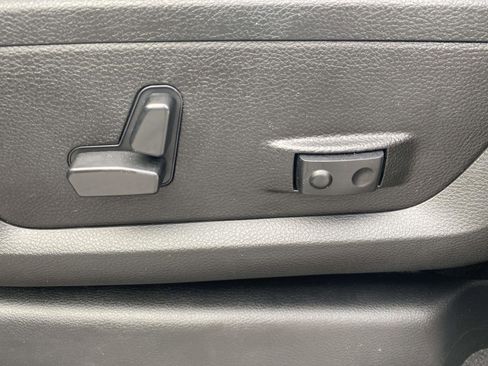 Certified 2024 RAM 2500 Big Horn w/ Bed Utility Group image 25