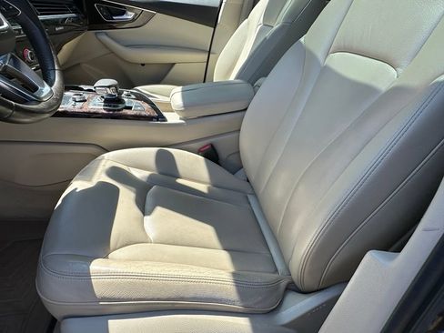 Used 2017 Audi Q7 3.0T Premium Plus AWD/4WD image 12