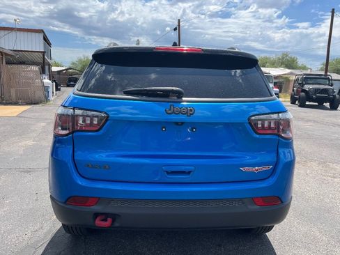 Used 2018 Jeep Compass Trailhawk w/ Leather Interior Group AWD/4WD image 4