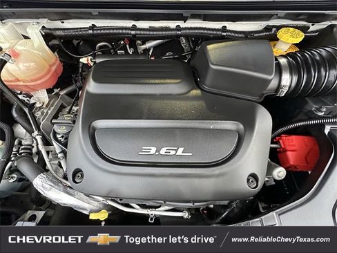 Used 2017 Chrysler Pacifica Touring-L Plus image 35