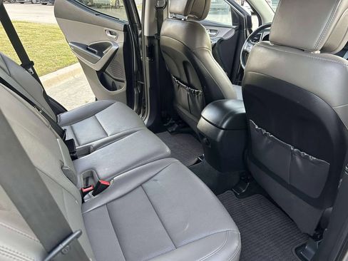 Used 2017 Hyundai Santa Fe Sport FWD image 23