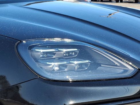 Used 2025 Porsche Cayenne S image 9