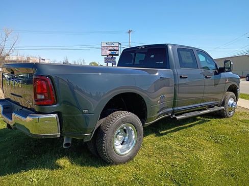 New 2026 RAM 3500 Tradesman AWD/4WD image 6