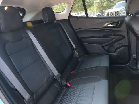 Used 2026 Chevrolet Trax LT w/ Driver Confidence Package FWD image 31