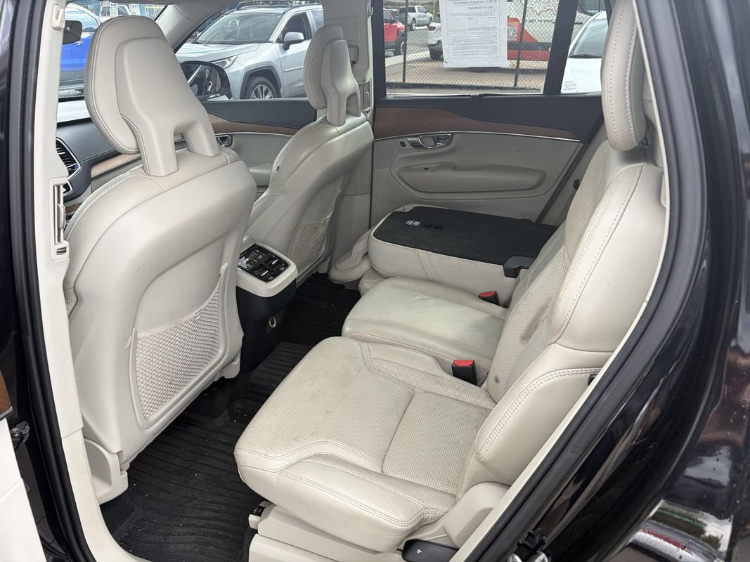 Used 2017 Volvo XC90 T6 Inscription w/ Vision Package AWD/4WD image 11
