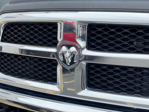 Used 2018 RAM 2500 Tradesman w/ Chrome Appearance Group AWD/4WD image 35