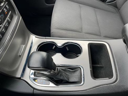 Used 2020 Jeep Grand Cherokee Laredo w/ Security & Convenience Group image 20